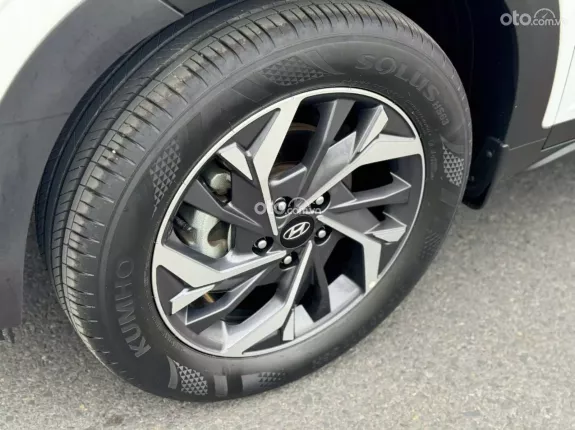 Hyundai Creta 1.5L Cao cấp 2022 - Xe đẹp chạy 39.000 km