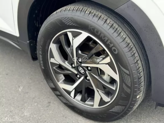 Hyundai Creta 1.5L Cao cấp 2022 - Xe đẹp chạy 39.000 km