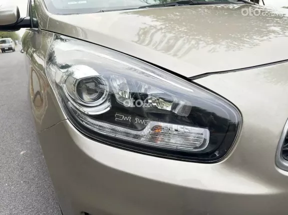 Kia Rondo 2.0 GAT 2015 - Xe đẹp xuất sắc, nội thất đẹp, đã lắp màn hình android, có cruise control