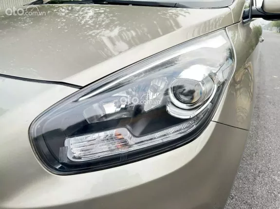 Kia Rondo 2.0 GAT 2015 - Xe đẹp xuất sắc, nội thất đẹp, đã lắp màn hình android, có cruise control