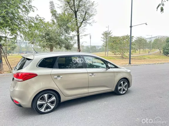Kia Rondo 2.0 GAT 2015 - Xe đẹp xuất sắc, nội thất đẹp, đã lắp màn hình android, có cruise control