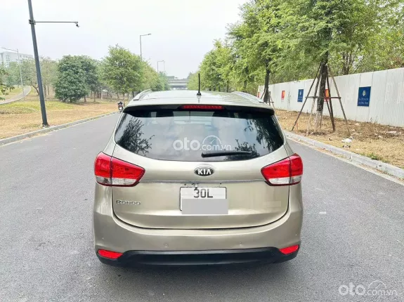Kia Rondo 2.0 GAT 2015 - Xe đẹp xuất sắc, nội thất đẹp, đã lắp màn hình android, có cruise control