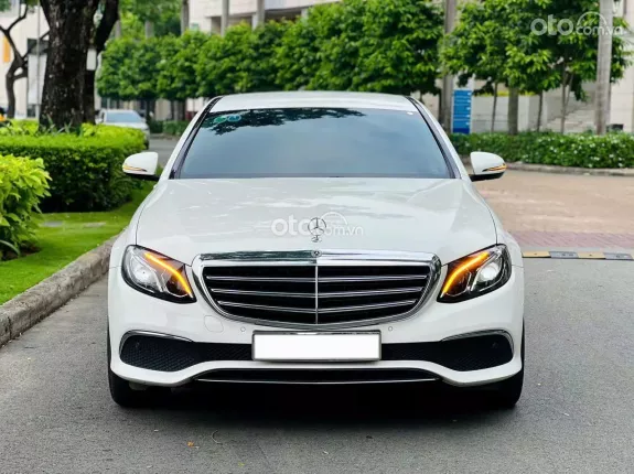 Mercedes-Benz E200 Exclusive 2019 - Màu trắng, Mâm Maybach