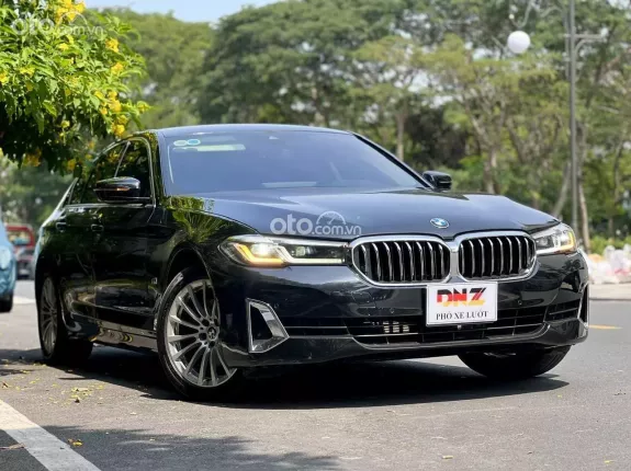 BMW 520i Luxury Line 2020 - Màu đen Thể thao, giá siêu tốt