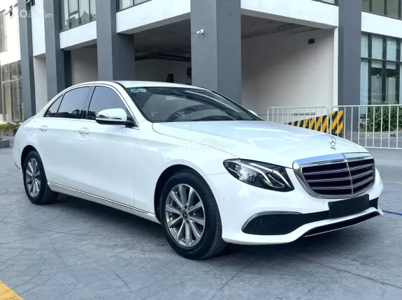 Mercedes-Benz E200 E200 2018 - Cần bán Mercedes Benz E200-sx 2018-Xe đẹp như mới