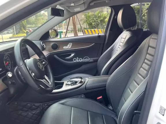 Mercedes-Benz E200 E200 2018 - Cần bán Mercedes Benz E200-sx 2018-Xe đẹp như mới