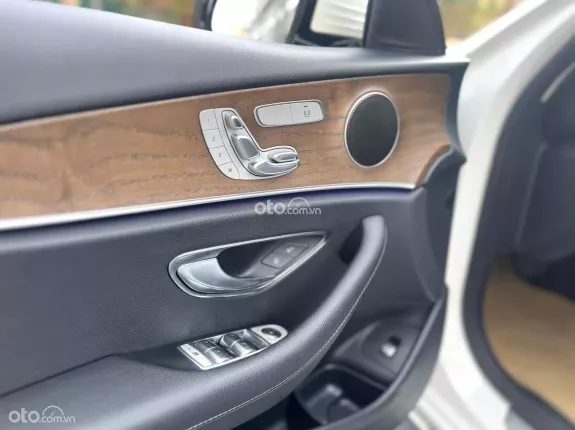 Mercedes-Benz E200 E200 2018 - Cần bán Mercedes Benz E200-sx 2018-Xe đẹp như mới