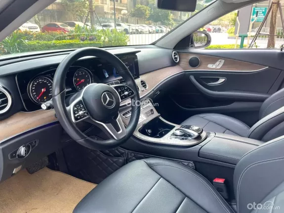 Mercedes-Benz E200 E200 2018 - Cần bán Mercedes Benz E200-sx 2018-Xe đẹp như mới