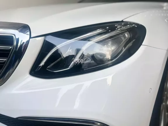 Mercedes-Benz E200 E200 2018 - Cần bán Mercedes Benz E200-sx 2018-Xe đẹp như mới
