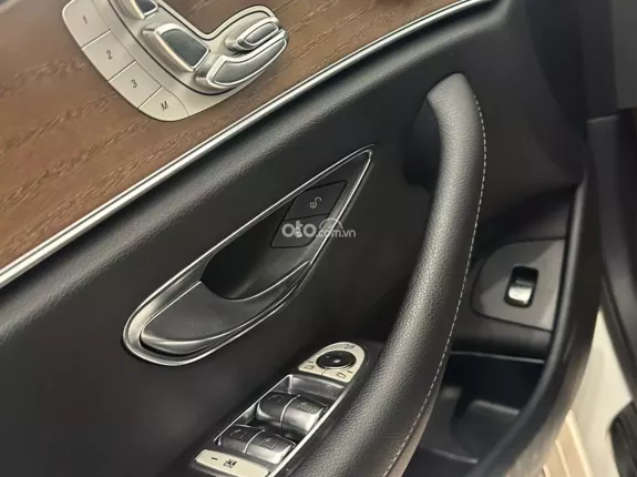 Mercedes-Benz E200 E200 2018 - Cần bán Mercedes Benz E200-sx 2018-Xe đẹp như mới