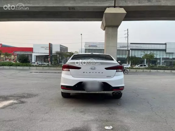 Hyundai Elantra 1.6 AT Đặc biệt 2019 - Xe đẹp, trang bị đủ options, giá tốt thương lượng sang tên ngay