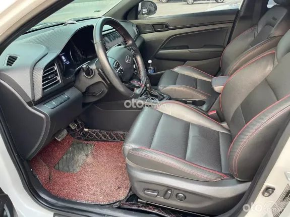 Hyundai Elantra 1.6 AT Đặc biệt 2019 - Xe đẹp, trang bị đủ options, giá tốt thương lượng sang tên ngay
