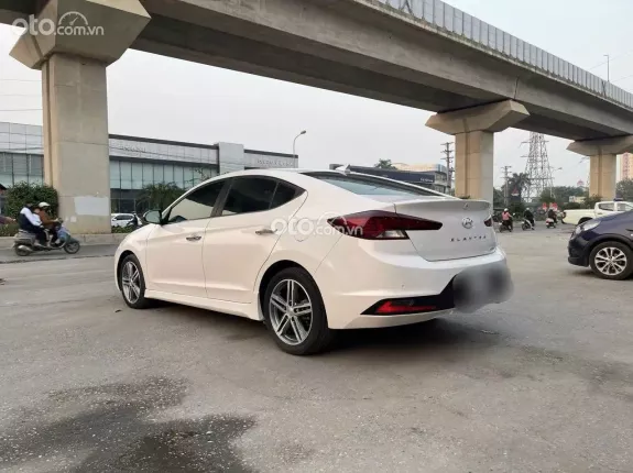 Hyundai Elantra 1.6 AT Đặc biệt 2019 - Xe đẹp, trang bị đủ options, giá tốt thương lượng sang tên ngay