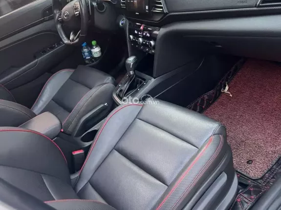 Hyundai Elantra 1.6 AT Đặc biệt 2019 - Xe đẹp, trang bị đủ options, giá tốt thương lượng sang tên ngay