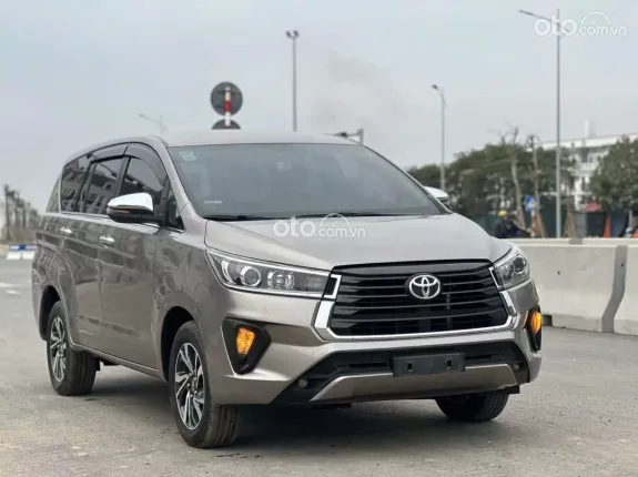 Toyota Innova 2.0G 2020 - Đẹp căng từ ngoài vào trong