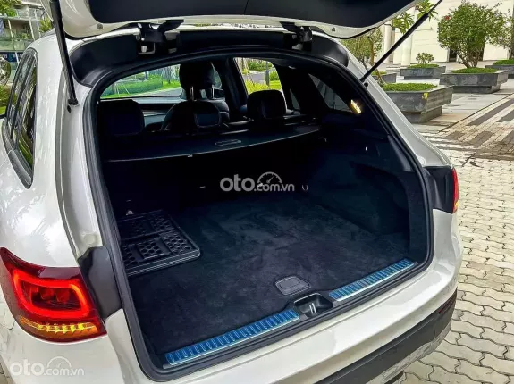 Mercedes-Benz GLC 200 4Matic 2022 - Bao kiểm tra xe toàn quốc