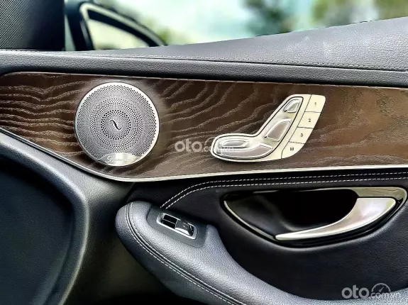 Mercedes-Benz GLC 200 4Matic 2022 - Bao kiểm tra xe toàn quốc