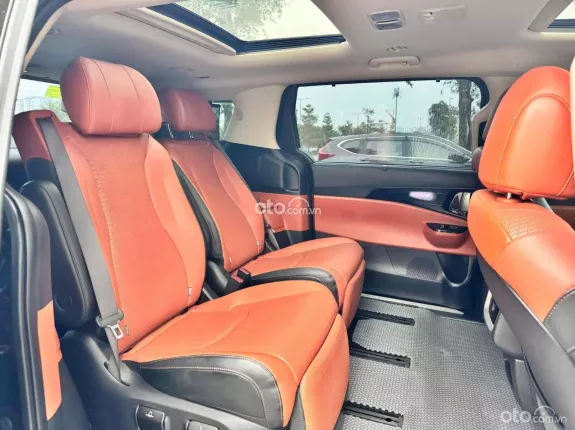 Kia Carnival 2.2D Signature 2022 - 1 tỷ 270 triệu