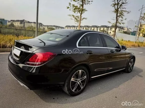 Mercedes-Benz C180 2019 - Chạy hơn 4 vạn miles.