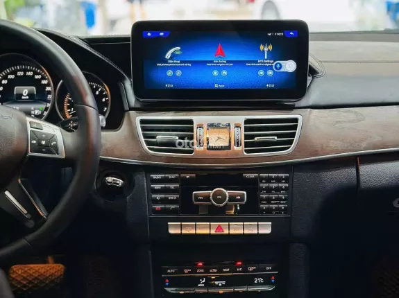 Mercedes-Benz E200 Edition 2015 - Chạy 8 vạn một chủ từ đầu.