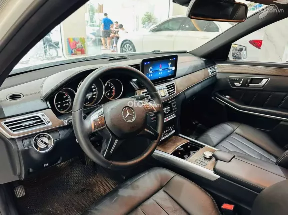 Mercedes-Benz E200 Edition 2015 - Chạy 8 vạn một chủ từ đầu.