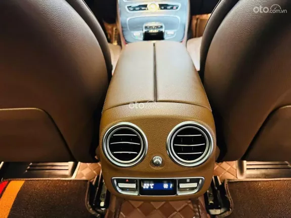 Mercedes-Benz E200 Sport 2019 - 1 tỷ 299 triệu