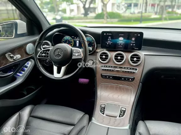 Mercedes-Benz GLC 200 4Matic 2021 - XUẤT HÓA ĐƠN CTY