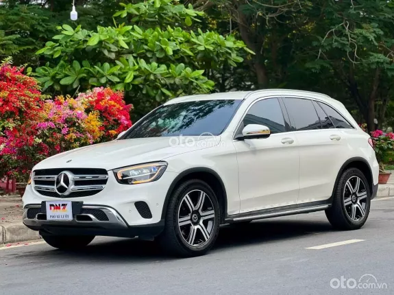 Mercedes-Benz GLC 200 4Matic 2021 - Màu Trắng, Xuất hóa đơn đủ