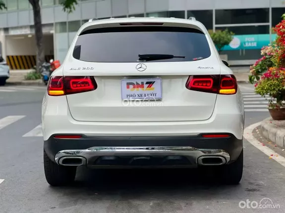 Mercedes-Benz GLC 200 4Matic 2021 - Màu Trắng, Xuất hóa đơn đủ