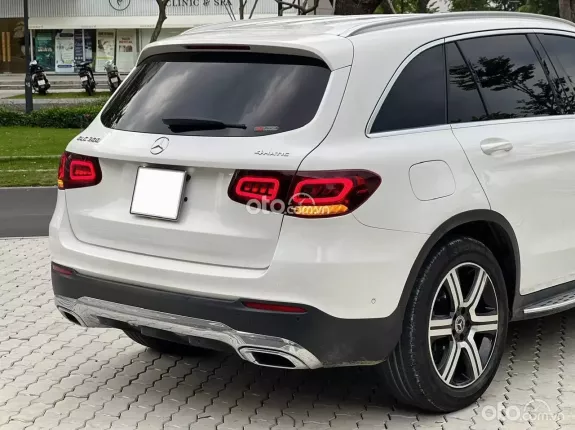 Mercedes-Benz GLC 200 4Matic 2021 - XUẤT HÓA ĐƠN CTY