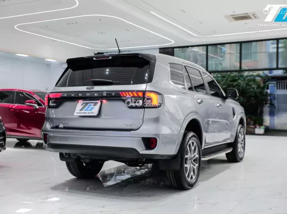 Ford Everest Titanium 2.0 AT 4x2 2022 - FORD EVEREST TITANIUM PLUS 4X4 2022