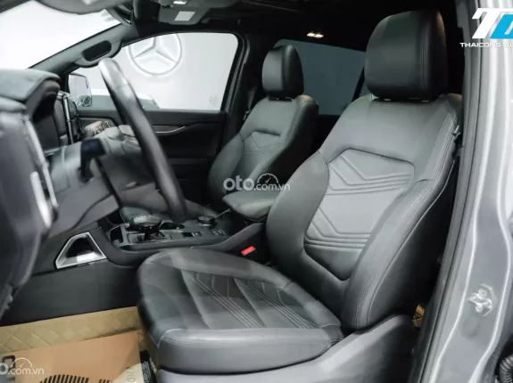 Ford Everest Titanium 2.0 AT 4x2 2022 - FORD EVEREST TITANIUM PLUS 4X4 2022