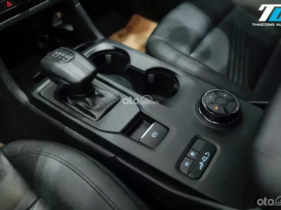 Ford Everest Titanium 2.0 AT 4x2 2022 - FORD EVEREST TITANIUM PLUS 4X4 2022