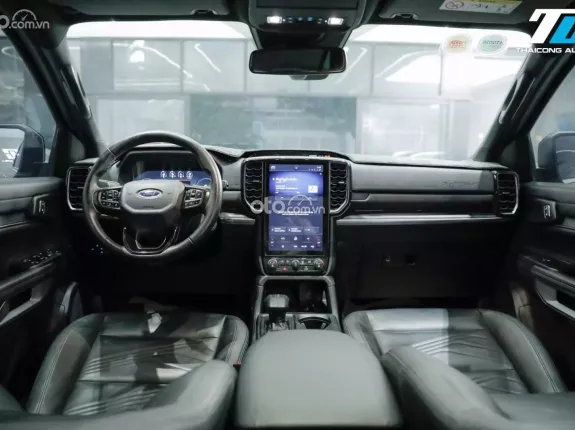 Ford Everest Titanium 2.0 AT 4x2 2022 - FORD EVEREST TITANIUM PLUS 4X4 2022