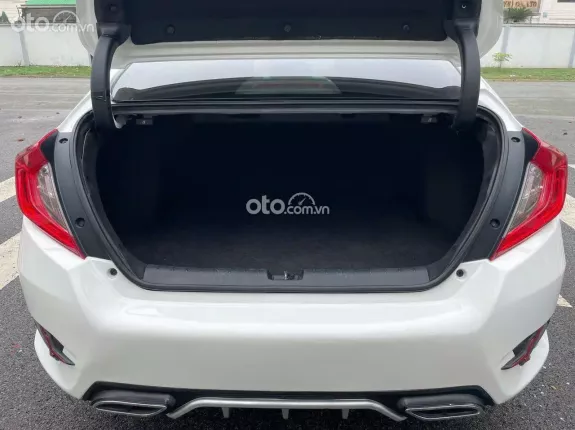 Honda Civic 1.5 Turbo RS 2017 - Bao rút hồ sơ gốc. Hỗ trợ sang tên