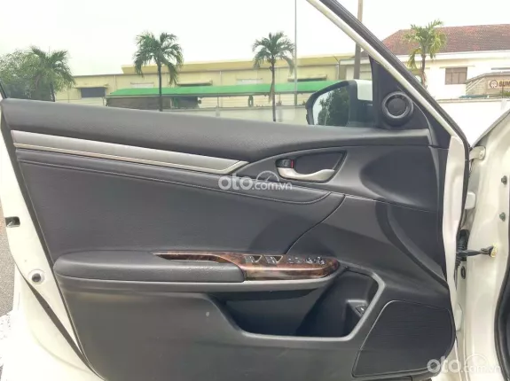 Honda Civic 1.5 Turbo RS 2017 - Bao rút hồ sơ gốc. Hỗ trợ sang tên