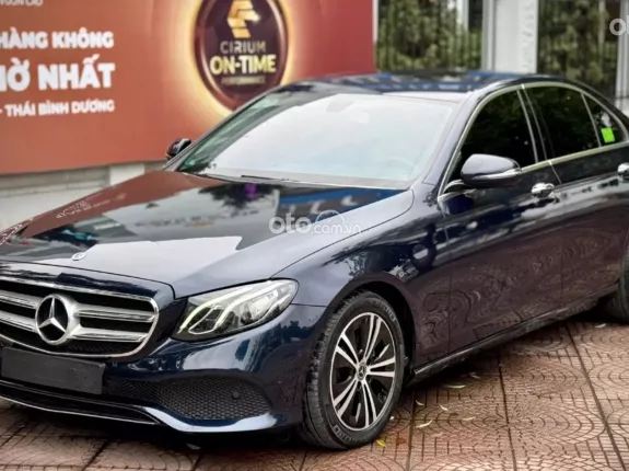 Mercedes-Benz E180 1.5 I4 2020 - Cần bán Mercedes benz E180 sx 2020 xe đẹp xuất sắc