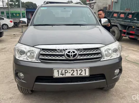 Toyota Fortuner 2.5G 2010 - Xe gia đình, đủ hồ sơ sang tên giá tốt
