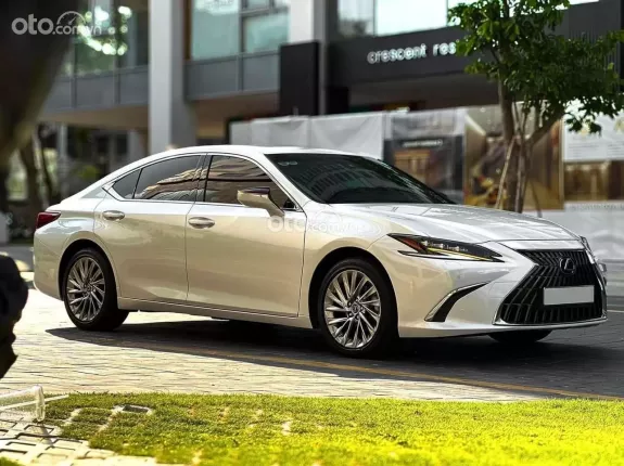 Lexus ES 250 2022 - Trắng nội thất nâu