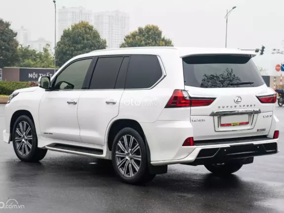 Lexus LX 570 Super Sport 2016 - Chạy 72.000km siêu mới