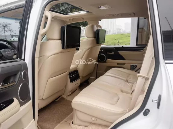 Lexus LX 570 Super Sport 2016 - Chạy 72.000km siêu mới