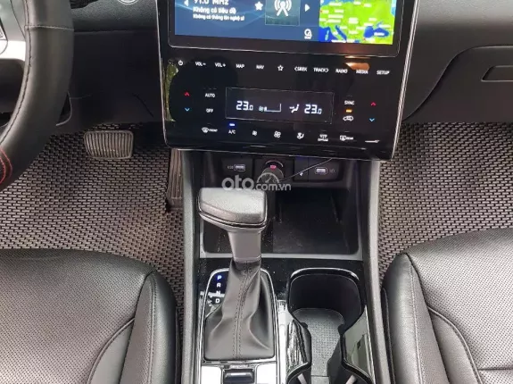 Hyundai Tucson 2.0 Đặc biệt 2023 - Hyundai Tucson 2.0AT sx 2022 xe tư nhân một chủ từ đầu đi ít