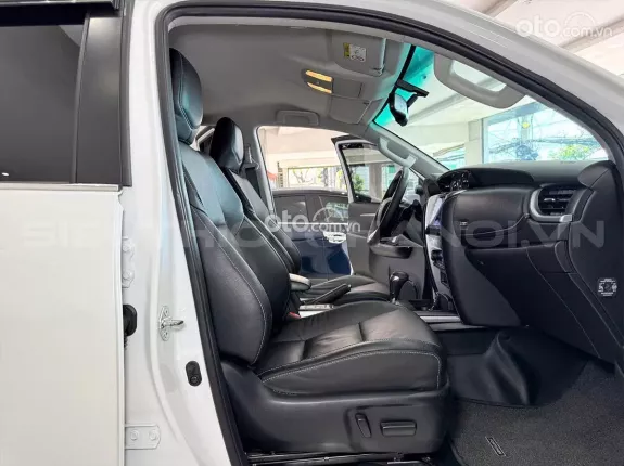 Toyota Fortuner 2.4G 4x2 AT  2023 - Xe đảm bảo chất lượng cam kết không (tai nạn, đâm đụng, thủy kích ngập nước)