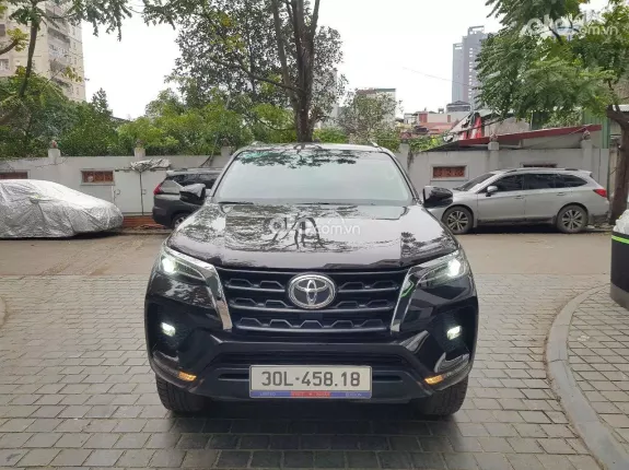 Toyota Fortuner 2.4G 4x2 AT  2020 - Toyota Fortuner 2.4AT máy dầu sx 2020. Xe tư nhân chính chủ đi 5 vạn nội ngoại thất đẹp