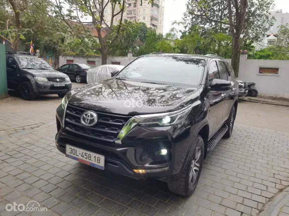 Toyota Fortuner 2.4G 4x2 AT  2020 - Toyota Fortuner 2.4AT máy dầu sx 2020. Xe tư nhân chính chủ đi 5 vạn nội ngoại thất đẹp