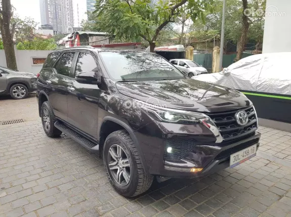 Toyota Fortuner 2.4G 4x2 AT  2020 - Toyota Fortuner 2.4AT máy dầu sx 2020. Xe tư nhân chính chủ đi 5 vạn nội ngoại thất đẹp