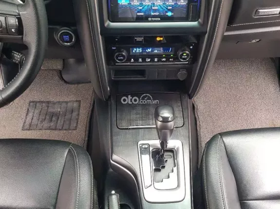 Toyota Fortuner 2.4G 4x2 AT  2020 - Toyota Fortuner 2.4AT máy dầu sx 2020. Xe tư nhân chính chủ đi 5 vạn nội ngoại thất đẹp