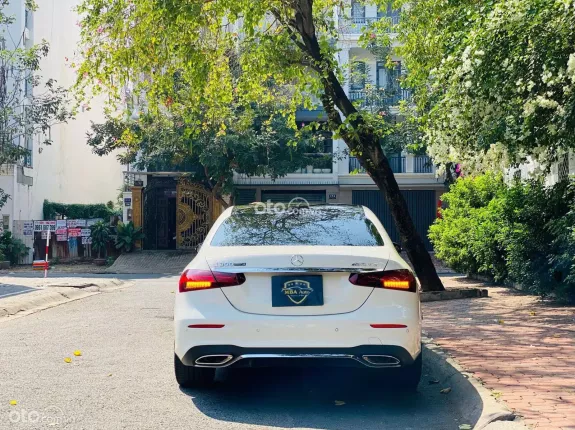 Mercedes-Benz E300 AMG 2021 - Công ty xuất hóa đơn