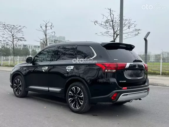 Mitsubishi Outlander 2.0 CVT Premium 2020 - Outlander 2.0 CVT Premium 2020