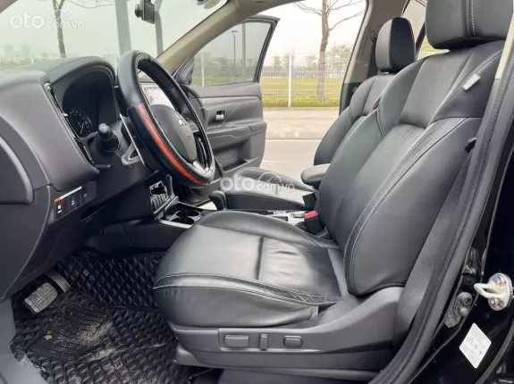 Mitsubishi Outlander 2.0 CVT Premium 2020 - Outlander 2.0 CVT Premium 2020